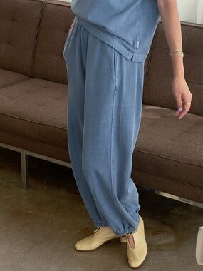 NWT Le Bon Shop Balloon Pants in Cornflower Size S